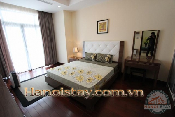 Cho thuê Royal City theo ngày, tháng, năm căn hộ 03 phòng ngủ, có nội thất, giá hợp lý 4