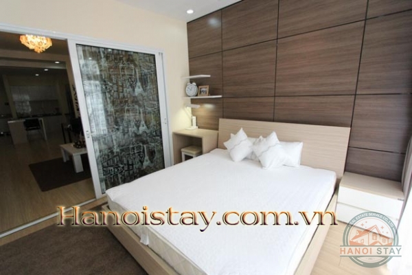 Cho thuê Royal City theo ngày, tháng, năm căn hộ 03 phòng ngủ, có nội thất, giá hợp lý 20