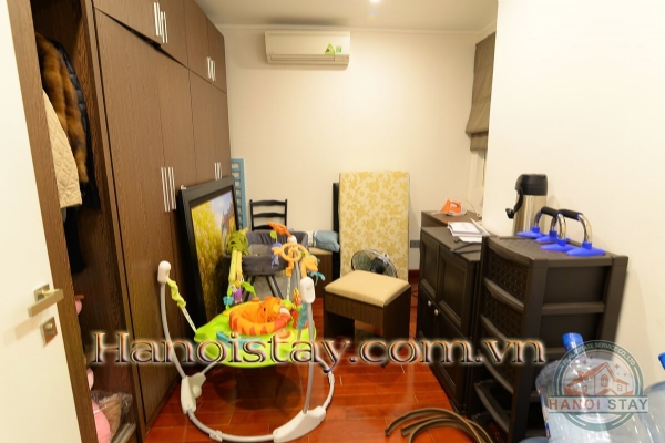 Bán gấp căn hộ 3 phòng ngủ Ciputra, Tây Hồ gần hồ, gần sân Golf 7