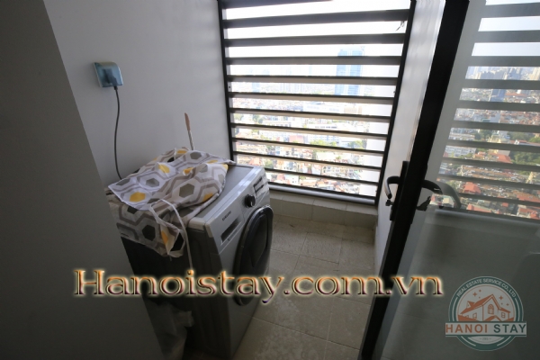 Căn hộ chính chủ tại VInhome Metropolis 3 phòng ngủ, tầng 27,view hồ cho thuê 12