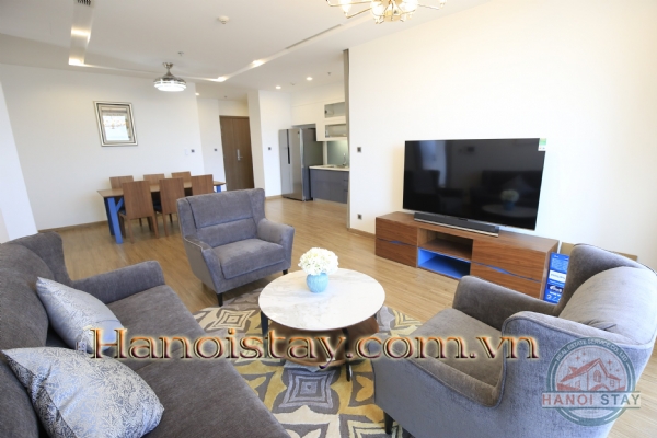 Căn hộ chính chủ tại VInhome Metropolis 3 phòng ngủ, tầng 27,view hồ cho thuê 20