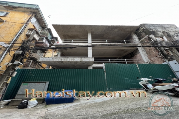 Cần bán gấp căn nhà 4 tầng tại Ngọc Hà - Hà Nôi, diện tích 178m2, sổ đỏ chính chủ 4