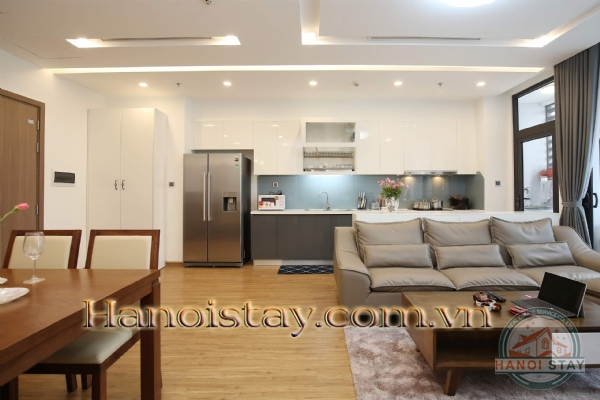 Căn hộ chính chủ Vinhome Metropolis với 3 phòng ngủ cao cấp cho thuê dài hạn 10