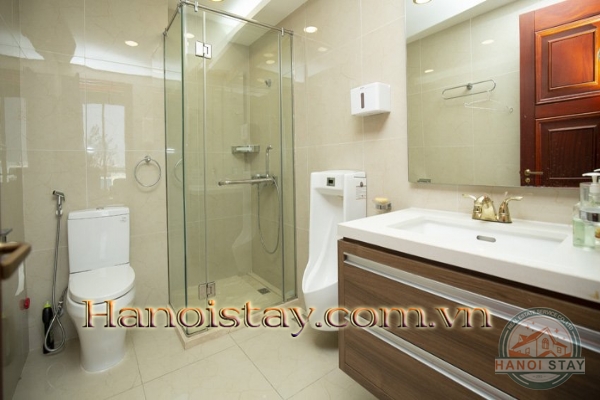 Căn hộ cao cấp với 2 phòng ngủ, view hồ Tây cho thuê ngắn hạn hoặc dài hạn 29