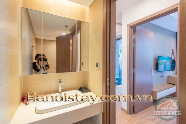 Căn hộ M2 Vinhomes Metropolis cho người nước ngoài thuê giá rẻ, full đồ cao cấp 4
