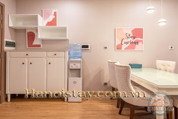 Cho thuê căn hộ 2 phòng ngủ tại Vinhome Metropolis, tòa M2, tầng trung, full đồ 4