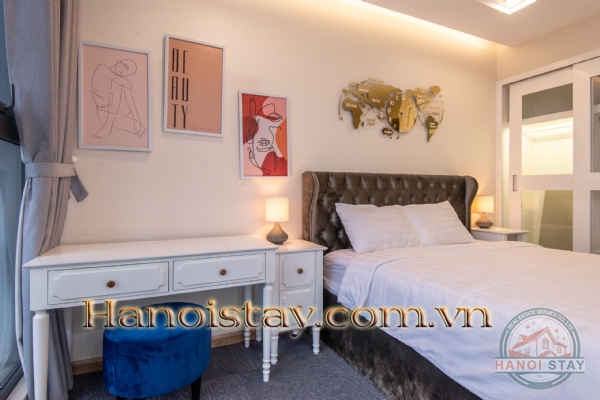Cho thuê căn hộ 2 phòng ngủ tại Vinhome Metropolis, tòa M2, tầng trung, full đồ 13