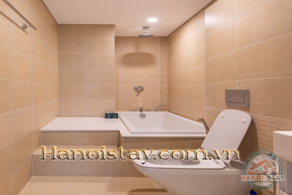 Cho thuê căn hộ 2 phòng ngủ tại Vinhome Metropolis, tòa M2, tầng trung, full đồ 16