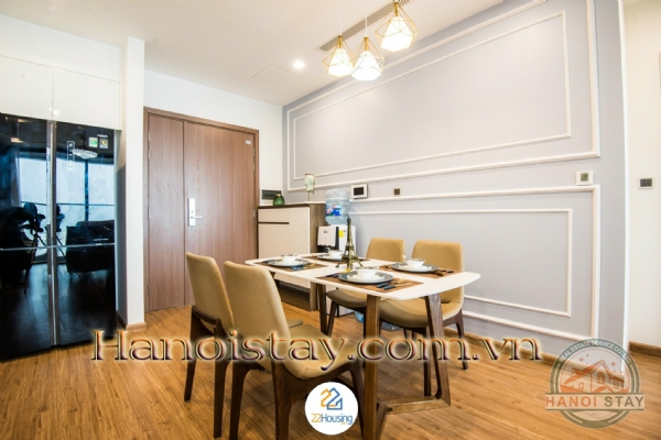 Cho thuê căn hộ 2 phòng ngủ tại Vinhome Metropolis, tầng cao, view trực diện Hồ Tây 11