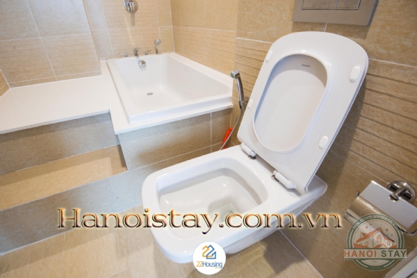 Cho thuê căn hộ 2 phòng ngủ tại Vinhome Metropolis, tầng cao, view trực diện Hồ Tây 20
