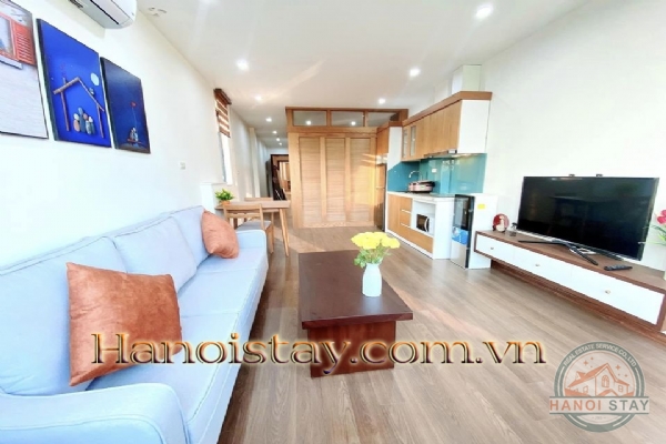 Cho thuê căn hộ dịch vụ 1 phòng ngủ nhiều ánh sáng tự nhiên tại phố Đào Tấn, Ba Đình 5