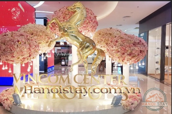 Căn hộ Vinhome Metropolis đầy đủ tiện ích cho thuê, diện tích 55m2, 1 phòng ngủ 8