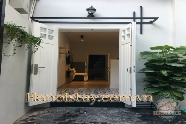 Chính chủ gửi cho thuê nhà nguyên căn tại phố Hoàng Hoa Thám, quận Ba Đình 3