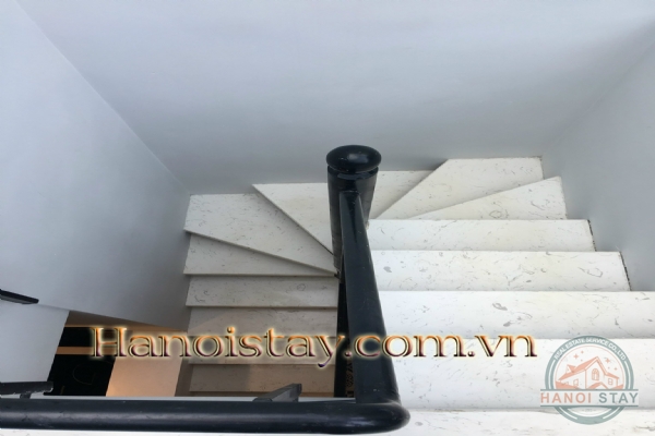 Chính chủ gửi cho thuê nhà nguyên căn tại phố Hoàng Hoa Thám, quận Ba Đình 9