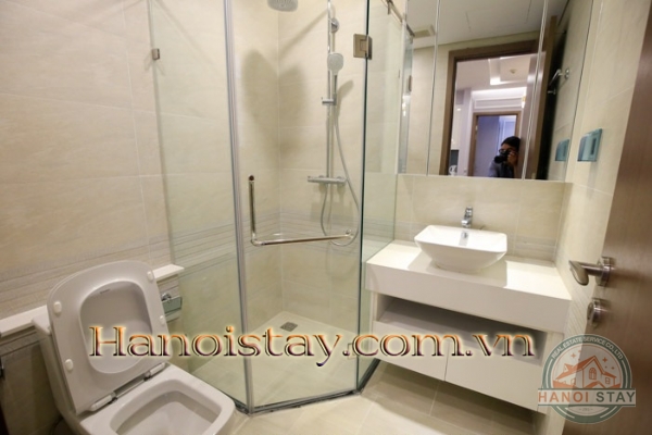 Cho người Nhật thuê căn hộ 2PN tại Vinhomes Metropolis với thiết kế tinh tế 6