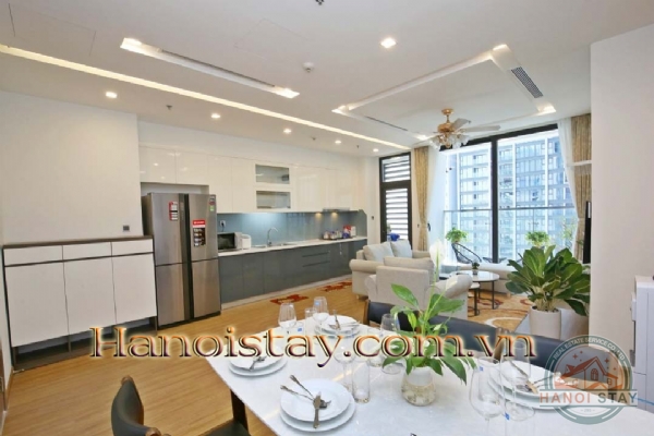 Cho người Nhật thuê căn hộ 3PN tại Vinhomes Metropolis Liễu Giai 5