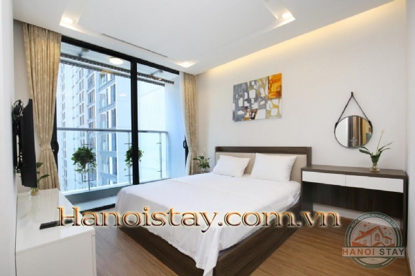 Cho người Nhật thuê căn hộ 3PN tại Vinhomes Metropolis Liễu Giai 13