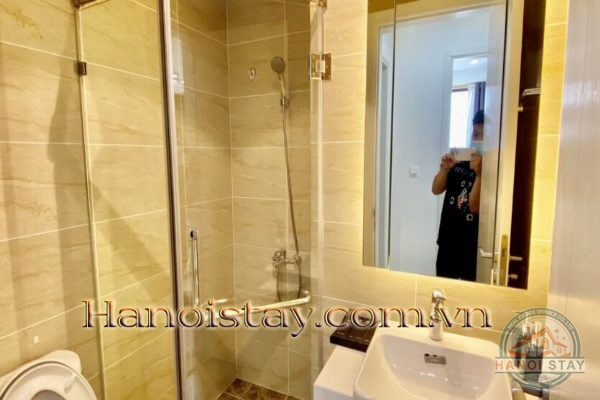 Căn hộ với lake view tại Vinhomes D’Capitale, quận Cầu Giấy cho thuê dài hạn 3
